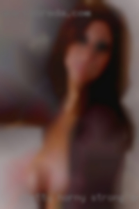 Pretty horny strong and sexy healthy.